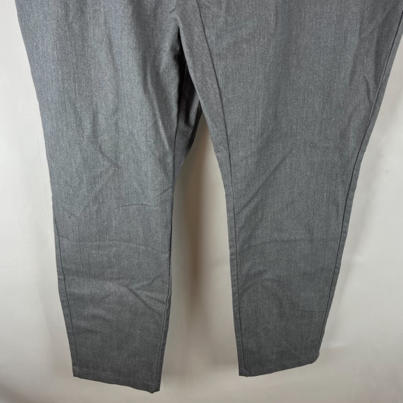 NWT: old navy Athletic Ultimate Built-In Flex Chino Pants (34 x 30) - Picture 7 of 14